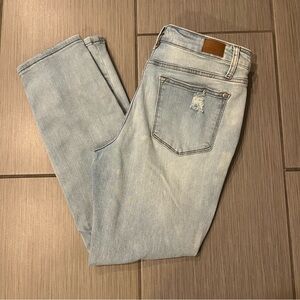 Judy Blue Boyfiend Fit Jeans